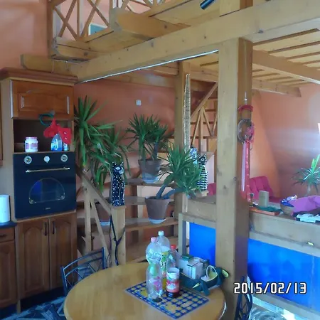 Attila Apartmanhaz Apartament *